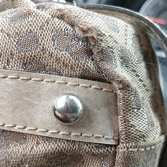 Guess Large Shoulder Bag - Picture 7 of 13